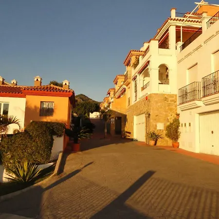 Spaciously Cosy 5b Close To * Nerja